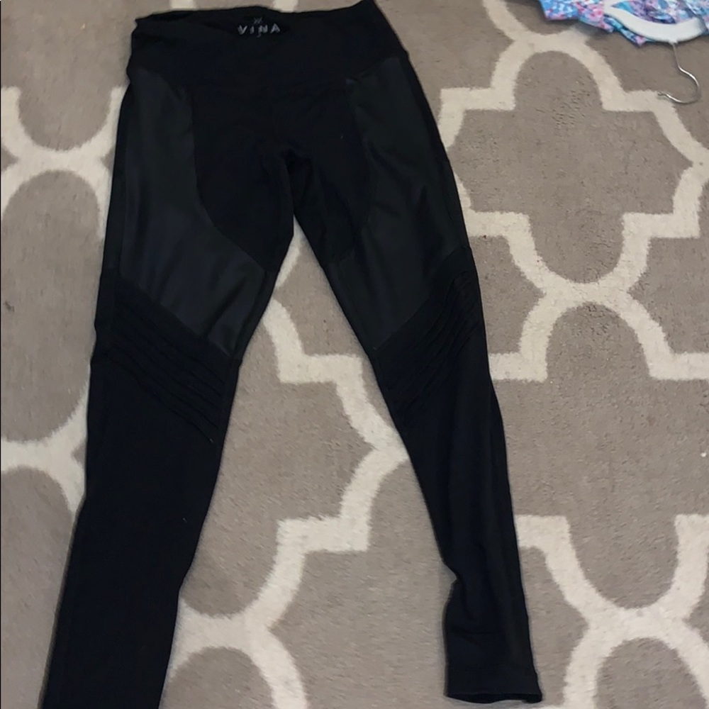 Vina black leggings with leather
